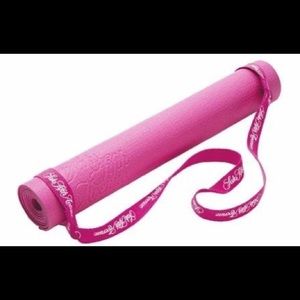 SAKS FIFTH AVENUE BRAND NEW PINK YOGA MAT